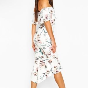 BRAND NEW Off the Shoulder MIDI Dress